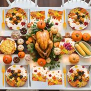 100-Piece Thanksgiving Plate and Napkin Set, 25 Guests