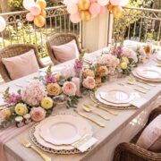 175-Piece Pink Plate Set with Gold Cutlery